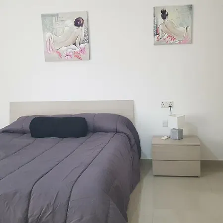 Luxury Near Tigne Point 아파트 *